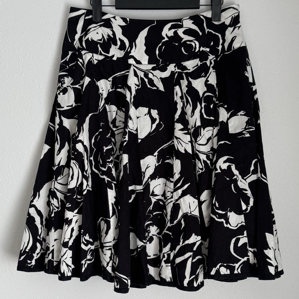 Lauren Ralph Lauren Women's 6 Black White Floral Full Circle Pleated Lined Skirt
